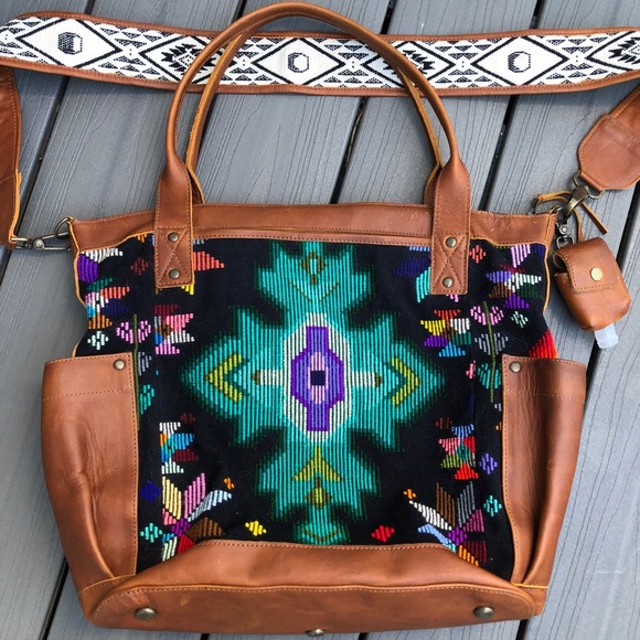 Nena & Co. TPB - Picture 2 of 6